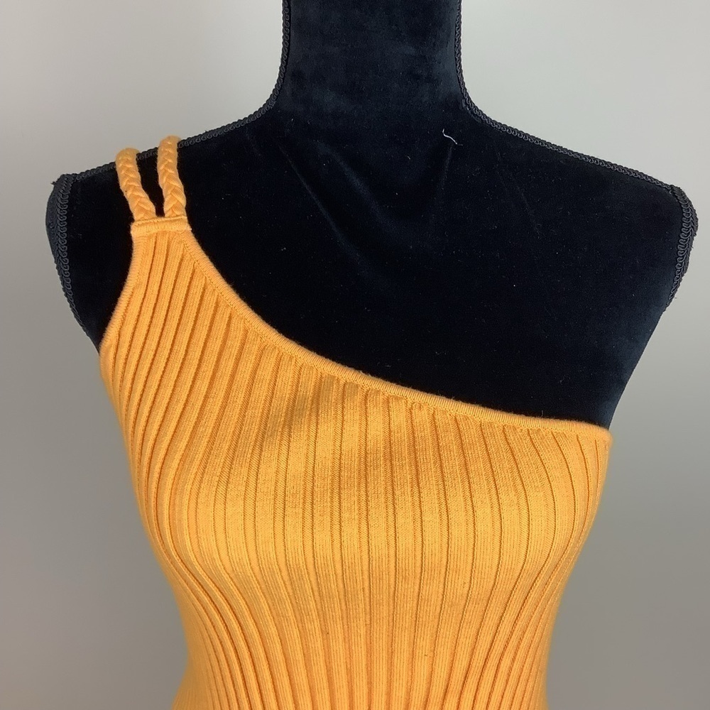 525 ONE SHOULDER FITTED CROPPED RIBBED KNIT YELLOW TOP - Picture 3 of 8